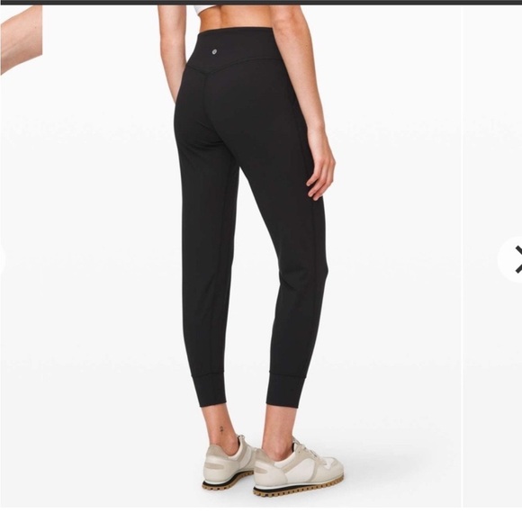 Lululemon Align High Rise Crop 23” - Picture 1 of 6